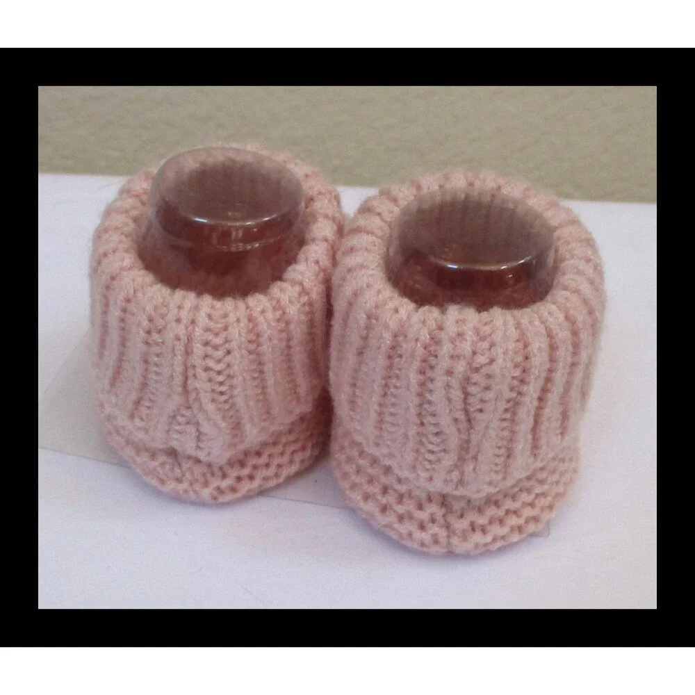 Pink Knit Baby Booties Newborn NEW